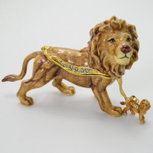 King of the Jungle Jewelry Box with Necklace